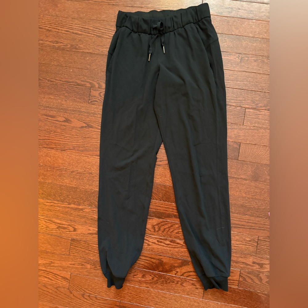 EUC On The Fly Joggers*Luxtreme size 2